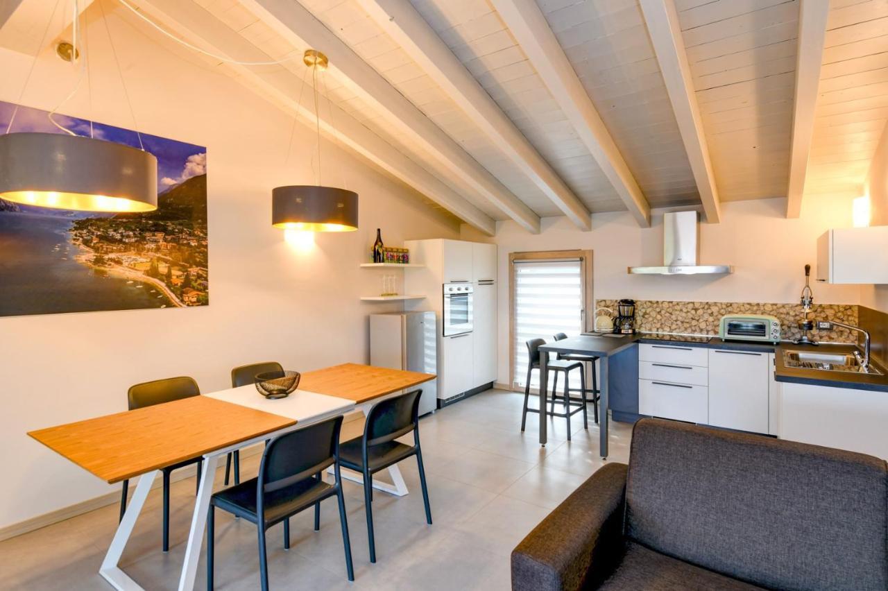 Gardaliva 5 Apartamento Manerba del Garda Exterior foto